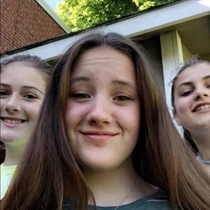 Meet your Posher, Olivia